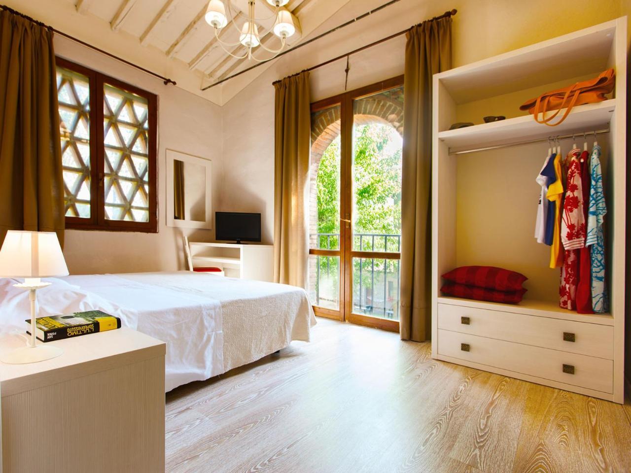 Villa Norcenni Aparthotel 菲利内瓦尔达诺 外观 照片