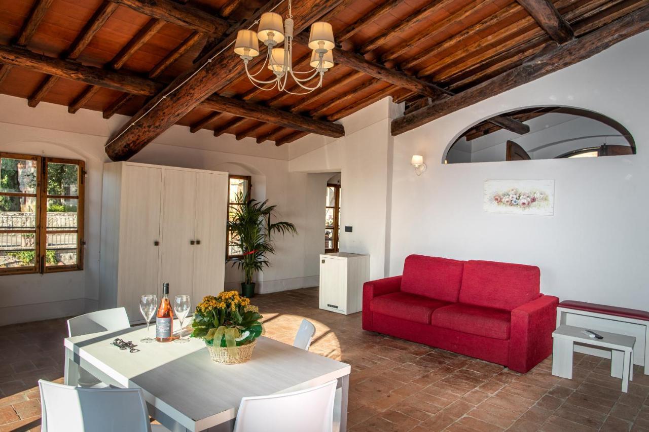 Villa Norcenni Aparthotel 菲利内瓦尔达诺 外观 照片